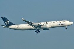 2004062_Lufthansa_A343_D-AIGC_StarAlliance.jpg