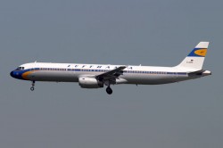 Lufthansa321(d-airx).jpg