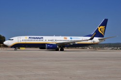 4204_EI-DAJ B737-800W Ryanair (o-c Girona tls) PMI.jpg