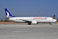 4338_TC-JEY B737400 Anadolu Jet AYT.jpg