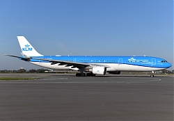 14926_PH-AKA_A330-300_KLM_AMS.JPG