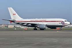15035_15003_A310-300_Canadian_Air_Force_BRU_28retro_c_s29.jpeg