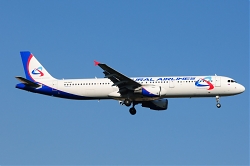 7656_VQ-BOZ_A321_Ural_Airlines_AYT.jpg