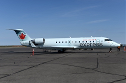 9934_C-GXJA_CRJ200_Air_Canada_Express_YZF.jpg