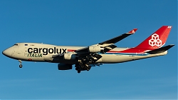 LX-RCV_Cargolux-Italia_B747-4R7F_nc.jpg
