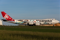 LX-VCM_Cargolux_B748F_45Y-cut-away-livery_MG_6759.jpg